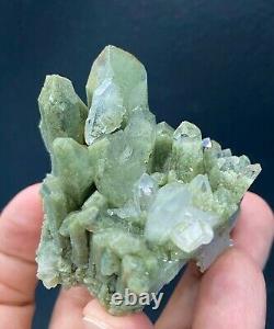 118 grams chlorine quartz cluster