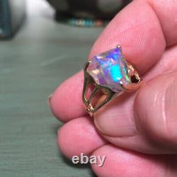 14kt Yellow Gold Freeform Crystal Opal Women's Ring Size 7