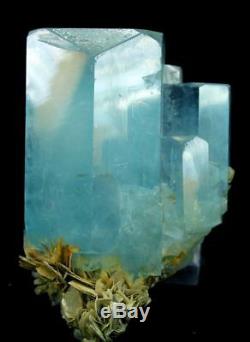 573 Gm Terminated Gemmy & Natural Sky Blue Stepped Aquamarine Crystal Cluster