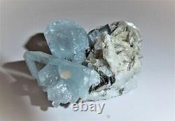 Aesthetic Aquamarine crystal cluster with Mica 5cm