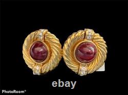 GIVENCHY PARIS NEW YORK Vintage Clip On Earrings Gold Toned