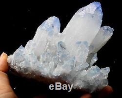 1222.9g Nouveau Find! Spécimen De Grappes De Cristal Avec Top Cristal Bleu Clair Et Rare