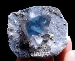 124g Nouveau Trouver Transparent Bleu Cube Fluorite Crystal Cluster Mineral Specimen
