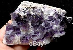 198g Naturel Violet Cubique Fluorite Quartz Cluster Minéral Spécimen