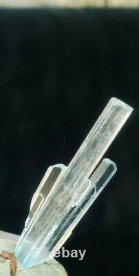 23 Caratshaute Qualité Crystal Aquamarine Bunch Terminé Du Skardu Pakistan