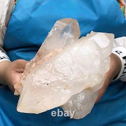 2530g Échantillon minéral de cristal de quartz naturel transparent en grappe.