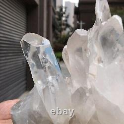 4800g Spécimen minéral de cristal de quartz naturellement clair