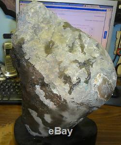 Amethyst Énorme Crystal Cluster Cathédrale Geode De Uruguay Avec Polonais
