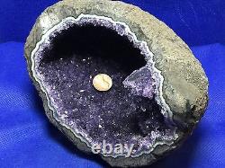 Amethyst Geode Quartz Extra Cathédrale Sombre Cluster Affichage Des Échantillons De L'uruguay
