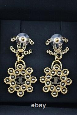 Chanel 20s Crystal Strass Cluster Curb Gold CC Logo Large Dangle Drop Boucles D’oreilles