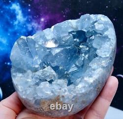 Cluster De Cristal D'oeufs De Géode Bleu Foncé Madagascar 1.2kg