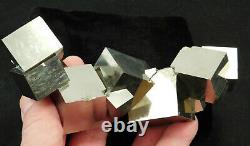 Dix! Cubes De Cristal Pyrite Nice Et Naturels Entrelacés! Dans Un Big Cluster ! 498gr (498gr)