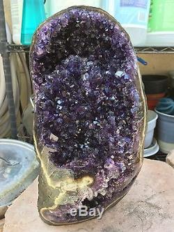 Grand Améthyste Uruguayen Geode Cluster Quartz Crystal Agate