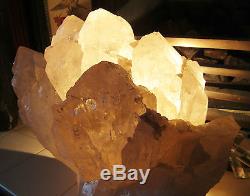 Morceau De Cristal De Quartz Blanc Brillant De 25 KG