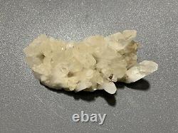 Nice Quartz Crystal Cluster Du Comté De Montgomery Arkansas 1 Lb 2.7 Oz