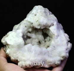 Spécimen minéral de groupe de cristaux de quartz d'agate naturelle originale de Madagascar de 2,51 livres
