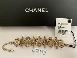 Tn-o Chanel Cristal Perle Flower Cluster CC Logo Bracelet En Or Tone Avec La Boîte 2100 $